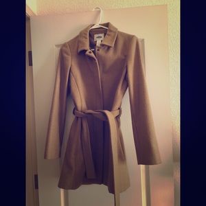 Winter wool coat in color camel